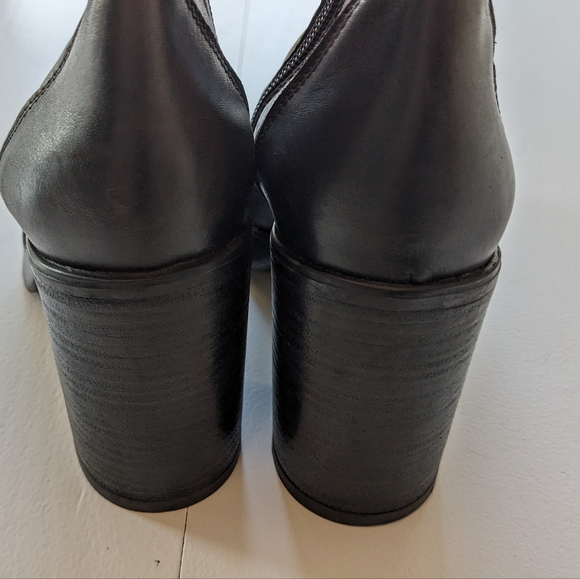 EMANUELE CRASTO Boots - Picture 5 of 9